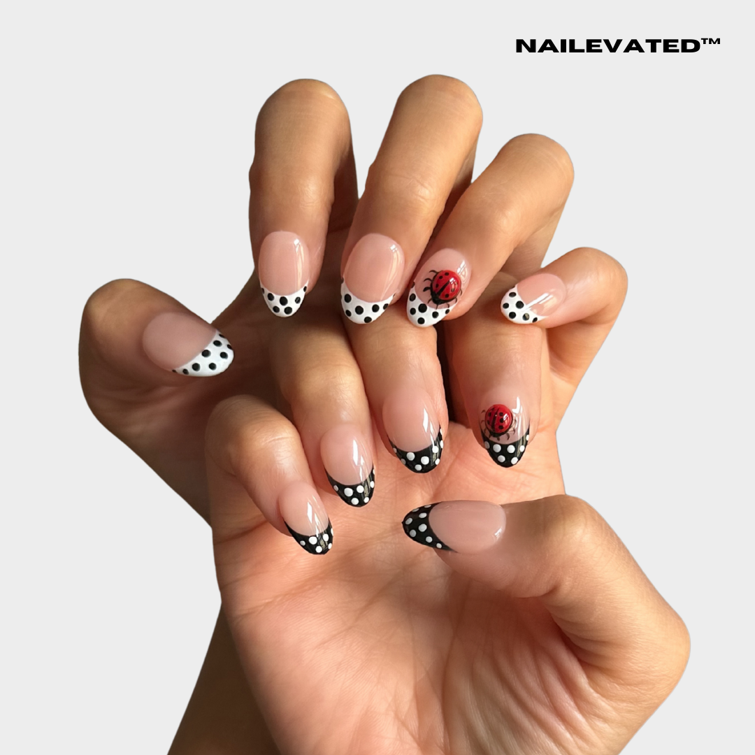 LUCKY DOTS