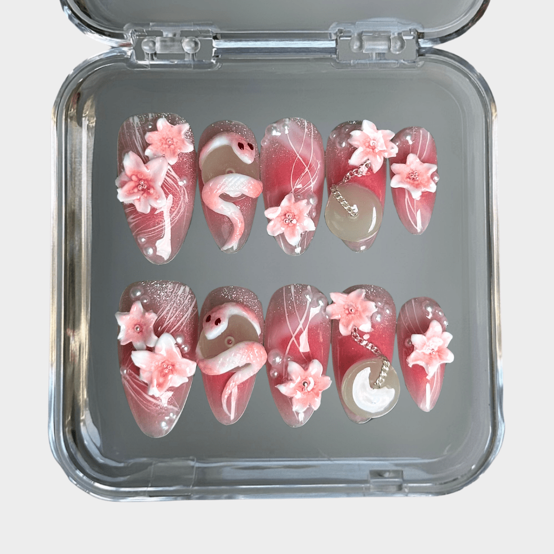 IRRESISTIBLE - nailevated