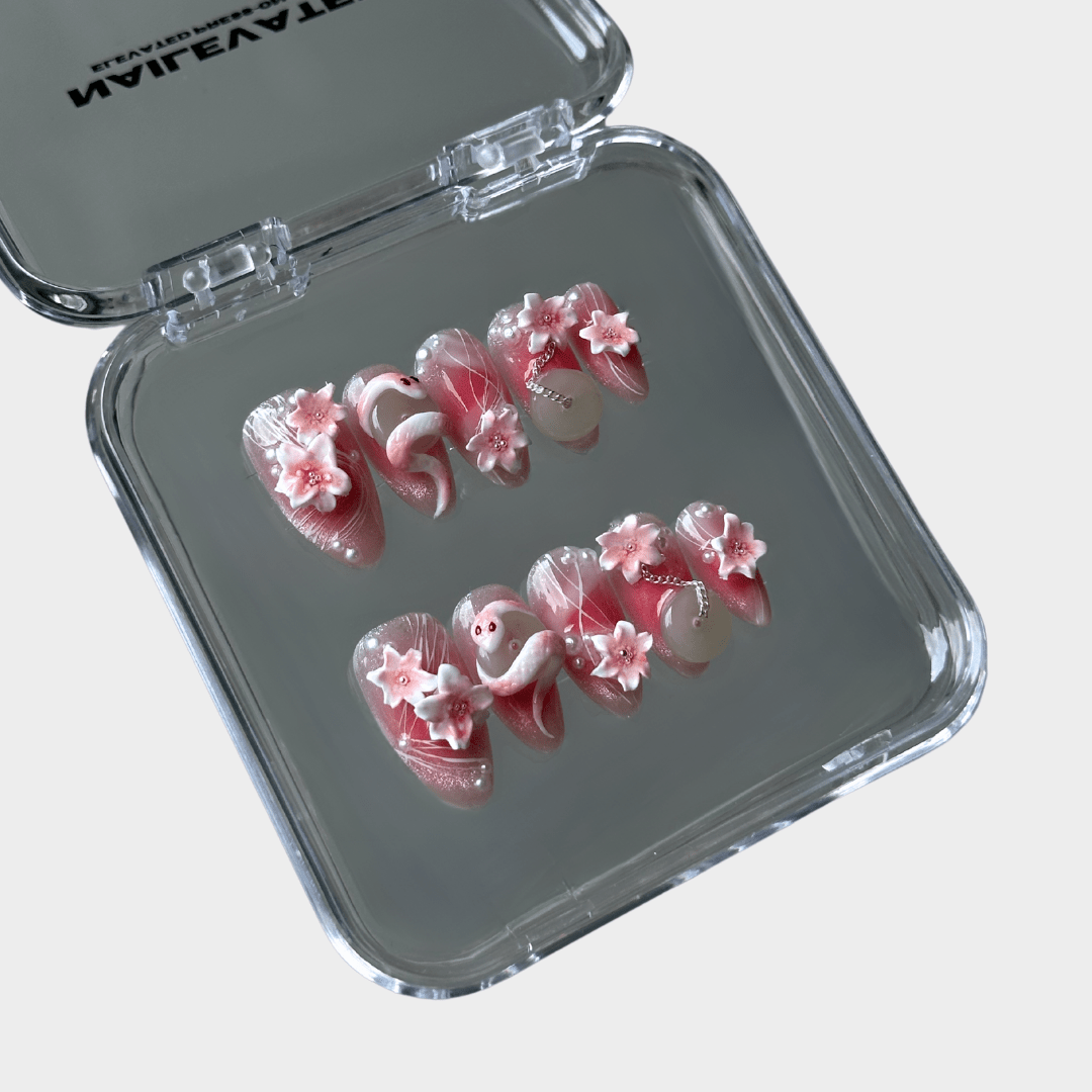 IRRESISTIBLE - nailevated