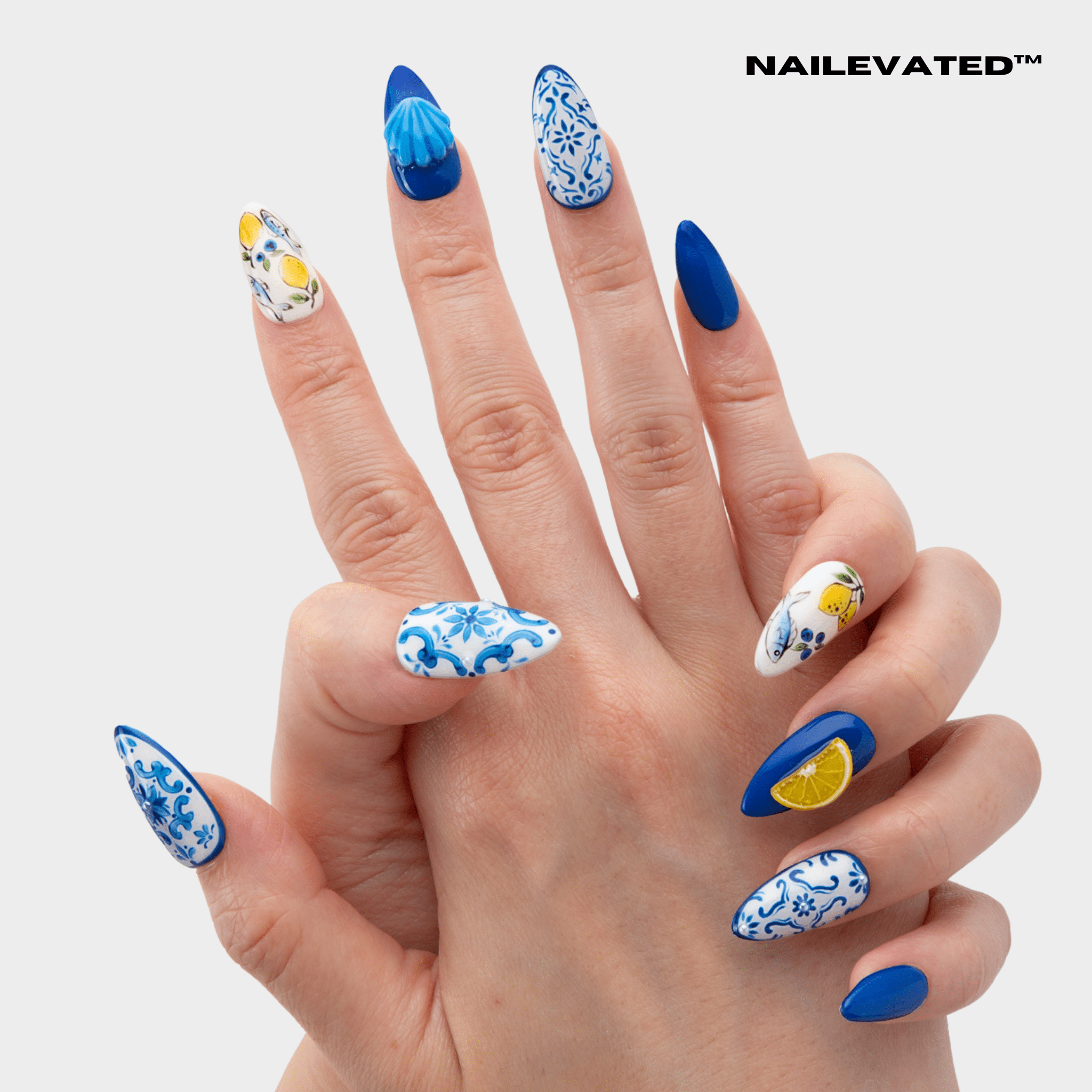 SANTORINI - nailevated