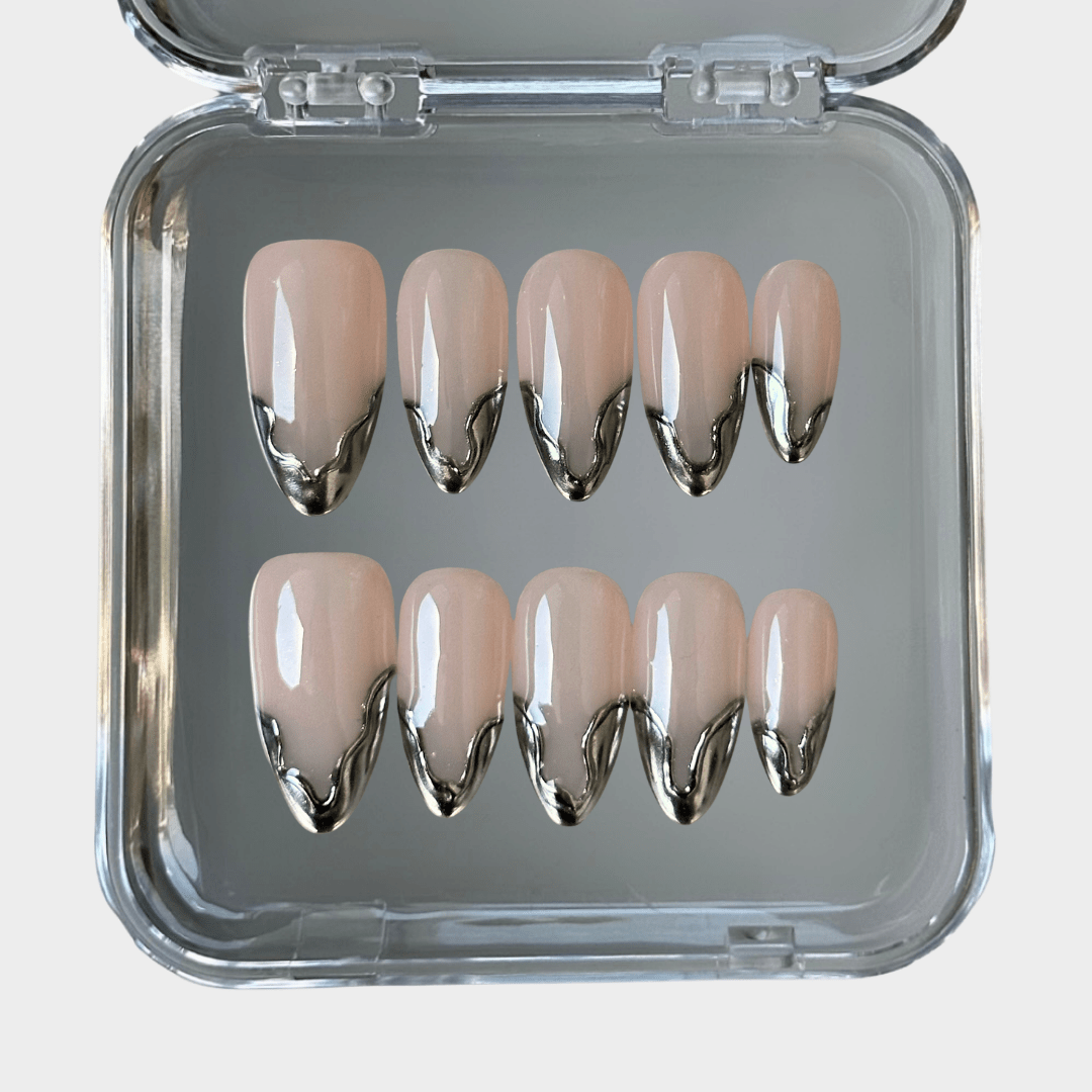 SILVER TIPS - nailevated