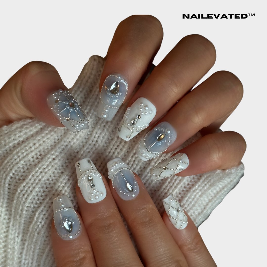 SNOW QUEEN - nailevated